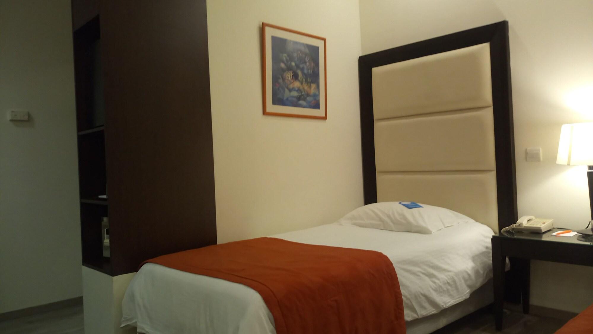 Castelli Hotel Nicosie Extérieur photo